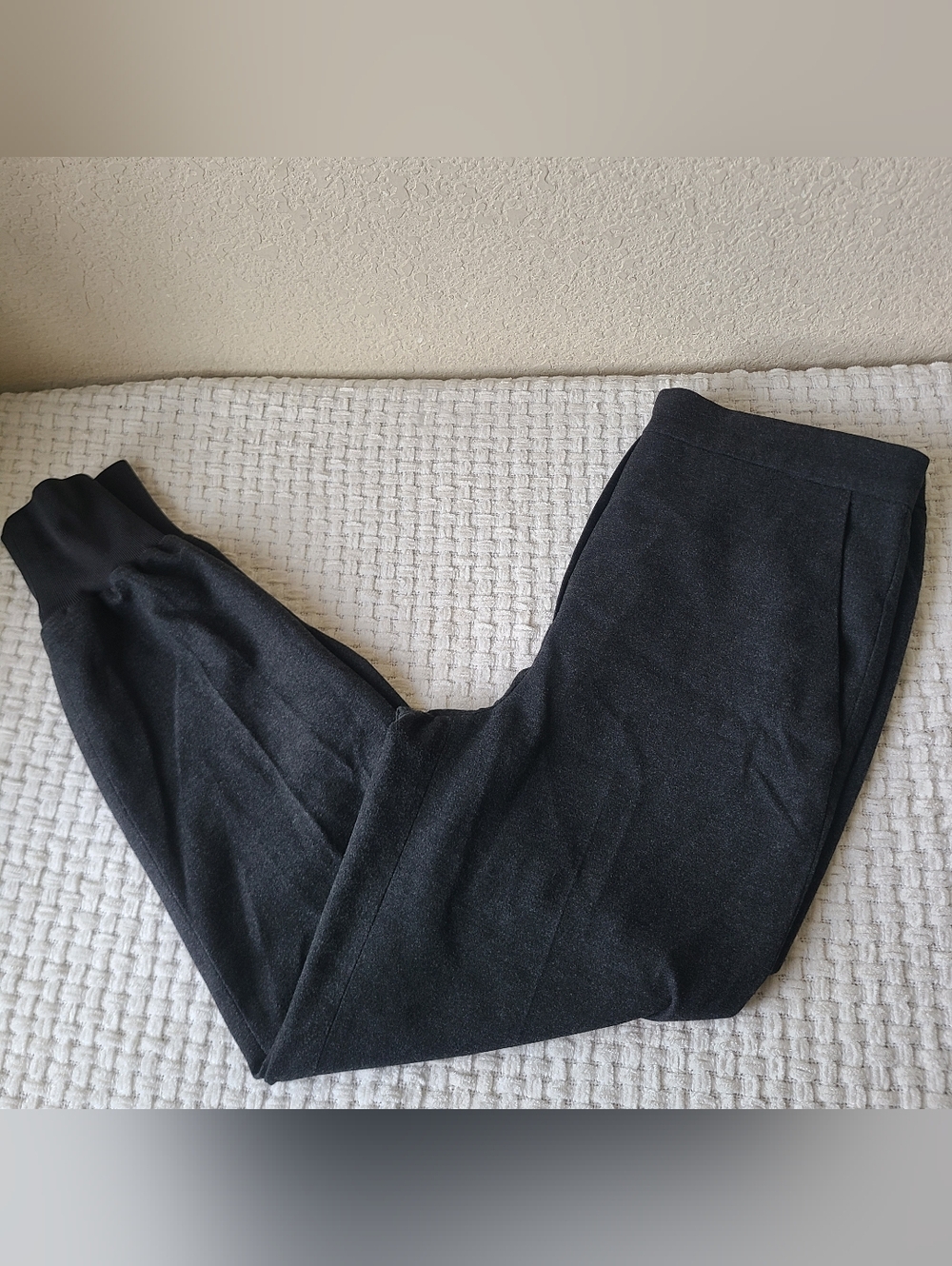 The Group Babaton Dark Gray Jogger Pants Women's Size 4
